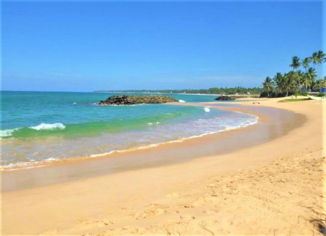 Sea Shell Villa Hikkaduwa 2 Separate Cabanas Ocean Front Villa المظهر الخارجي الصورة