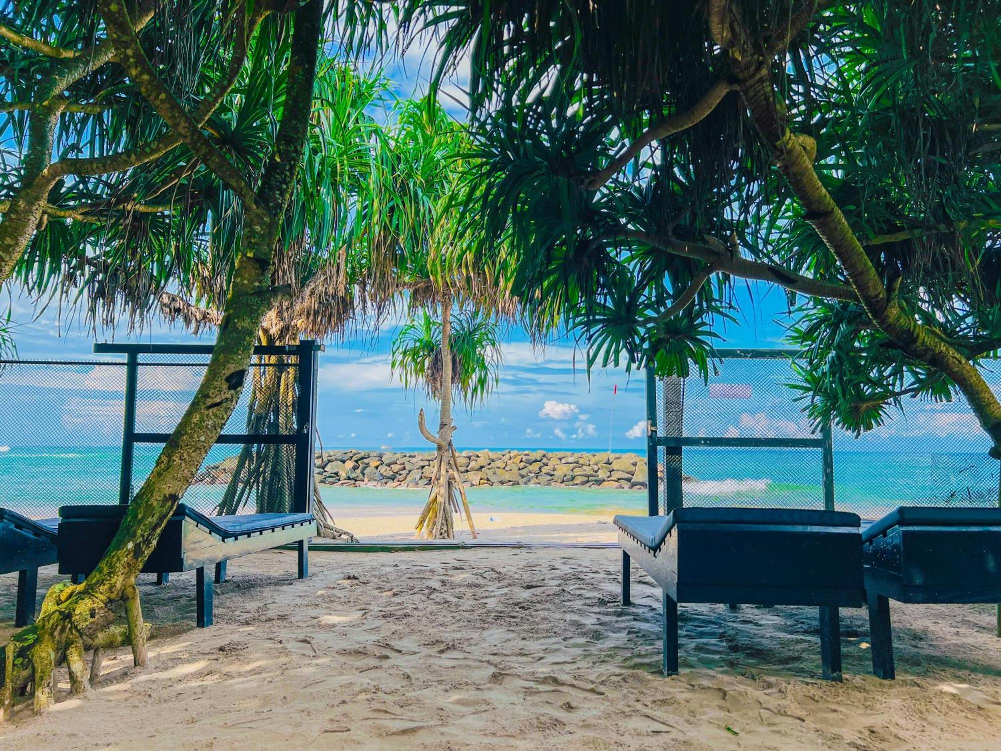 Sea Shell Villa Hikkaduwa 2 Separate Cabanas Ocean Front Villa المظهر الخارجي الصورة