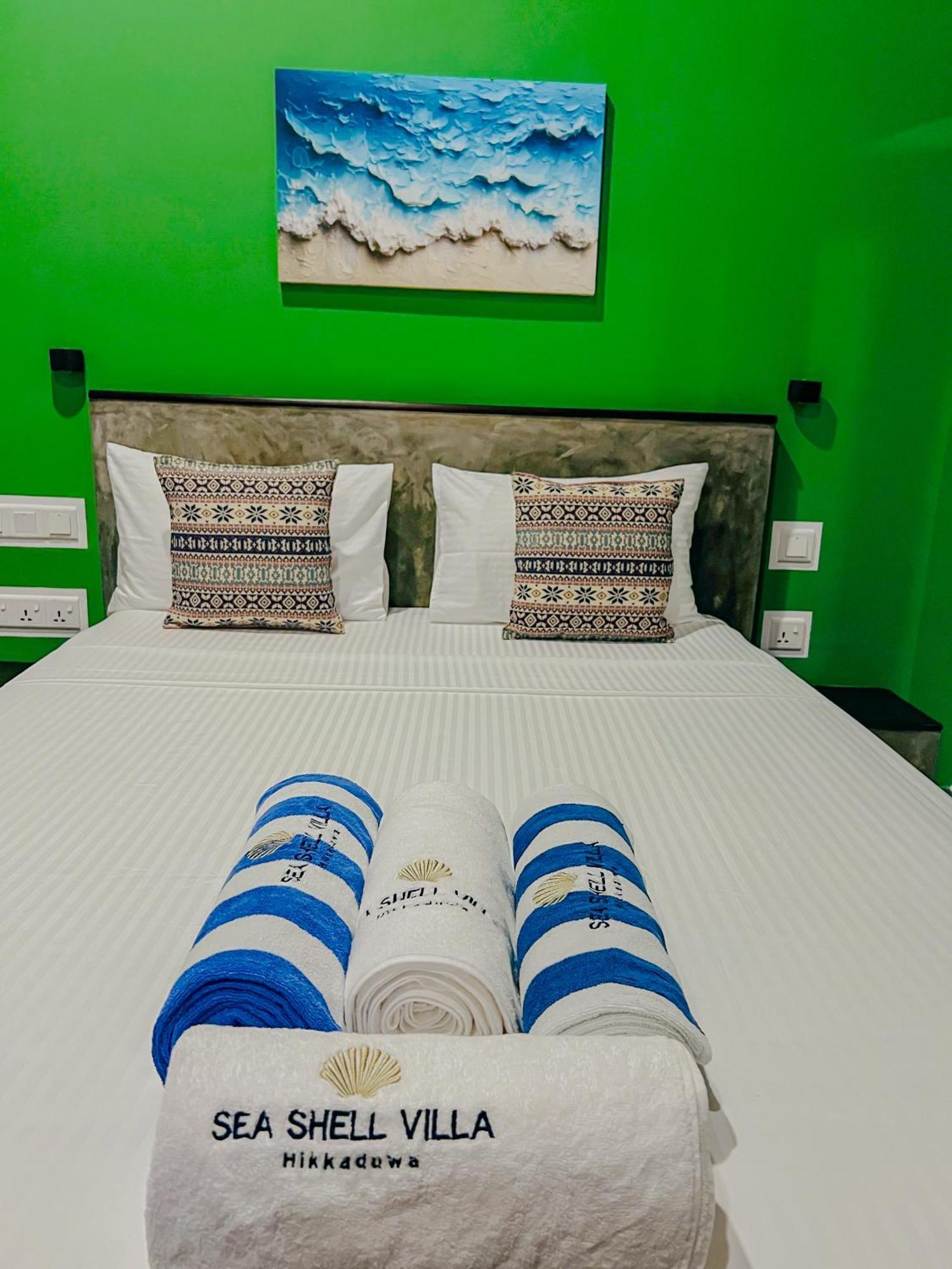 Sea Shell Villa Hikkaduwa 2 Separate Cabanas Ocean Front Villa المظهر الخارجي الصورة