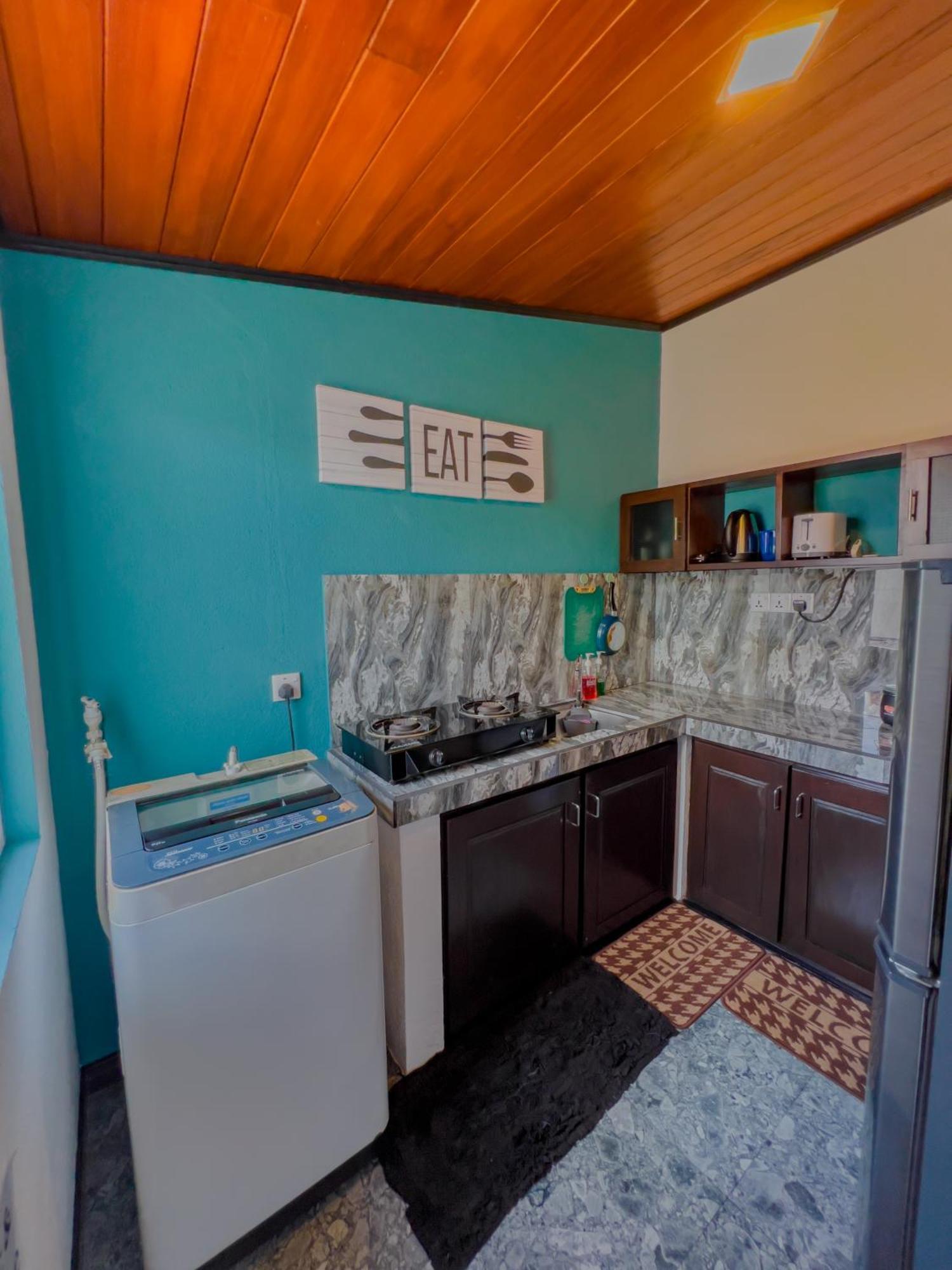 Sea Shell Villa Hikkaduwa 2 Separate Cabanas Ocean Front Villa المظهر الخارجي الصورة